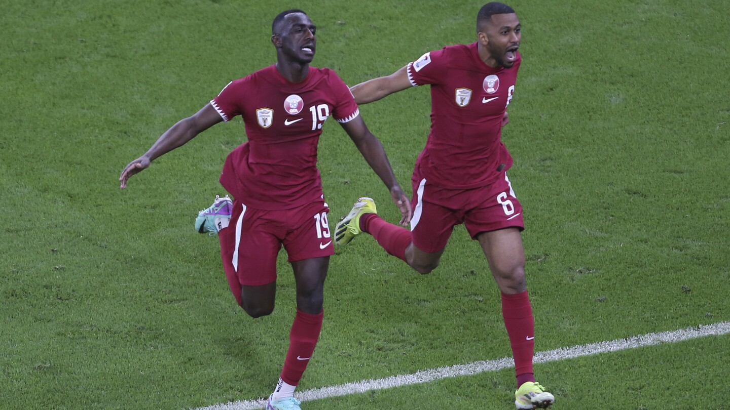 ДОХА Катар АП — Алмоез Али изстреля Катар във финала