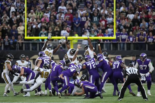 Vikings hang on for 28-25 win over Saints in London