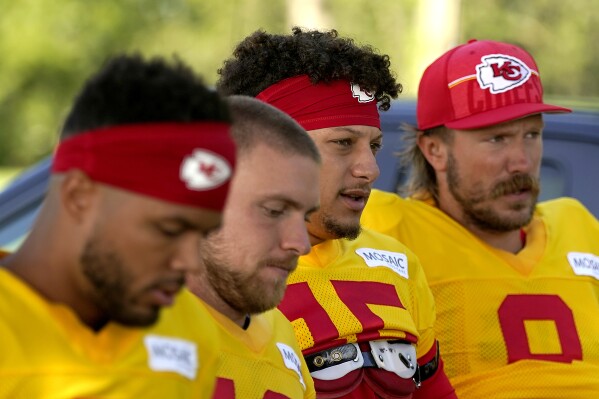 Did Chiefs QB Patrick Mahomes actually play baseball in MLB? - Kansas City  Chiefs News