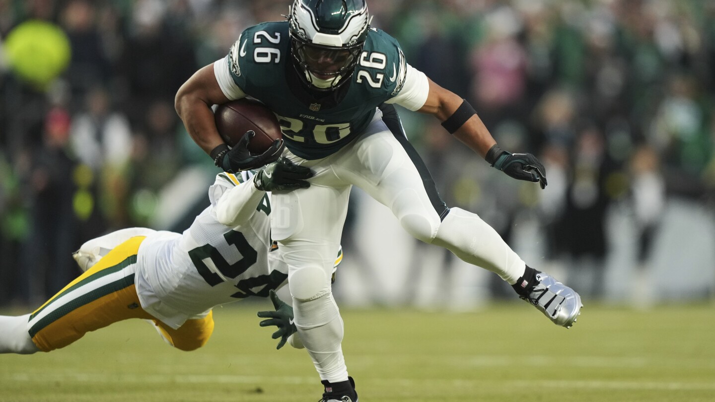 Eagles, Barkley prepare for playoff clash with Rams