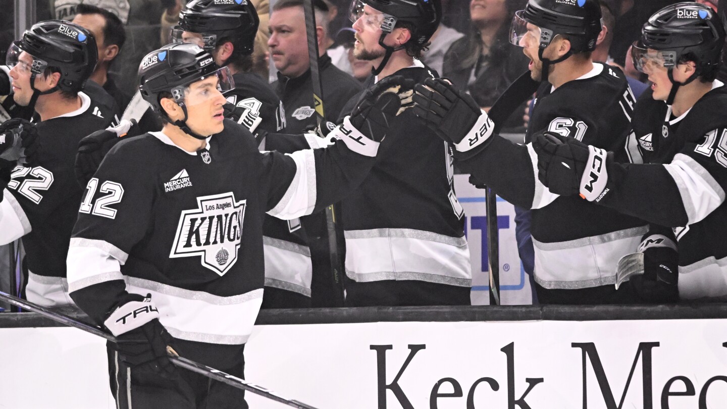 Kings Win 5-2 Against Golden Knights, Extend Home Dominance