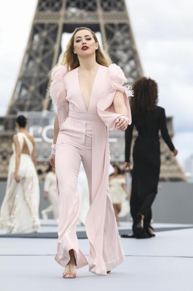 Lanvin Spring 2022 Ready-to-Wear Fashion Show