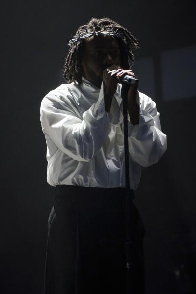 Kendrick Lamar closes Glastonbury with godspeed for women's rights” chant