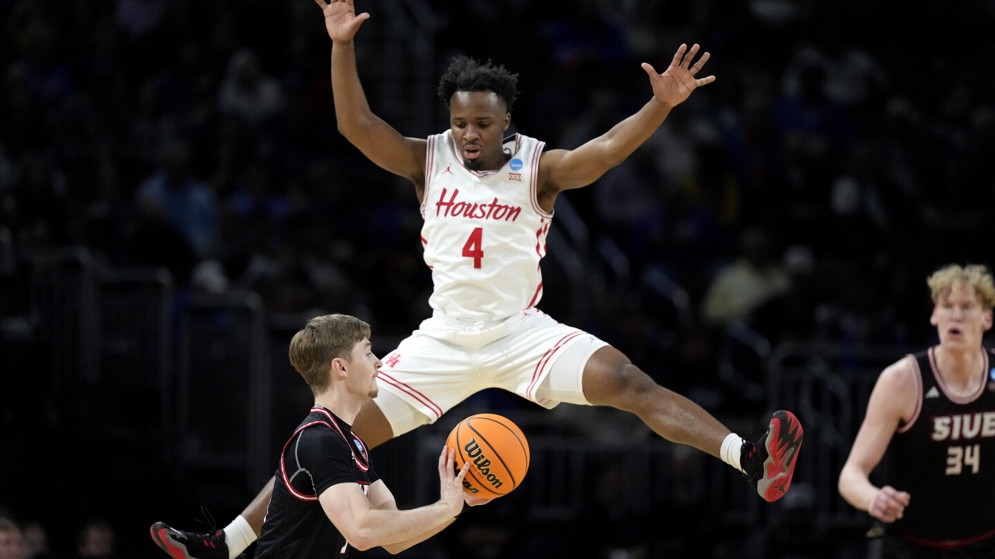 Houston defeats Gonzaga 81-76, ends Zags' season
