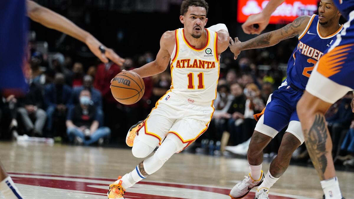 Photos: Phoenix Suns at Atlanta Hawks