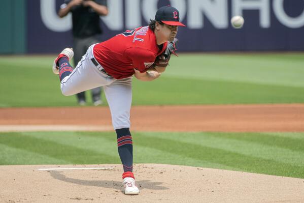 White Sox roll to 6-0 win over Guardians, Kopech strikes out nine