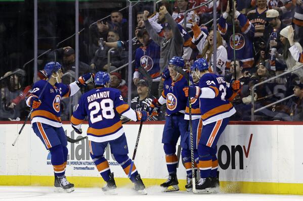 New York Islanders debut their third jersey