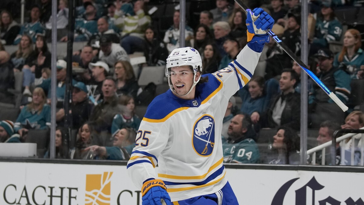 Three players the Buffalo Sabres need to sign this offseason