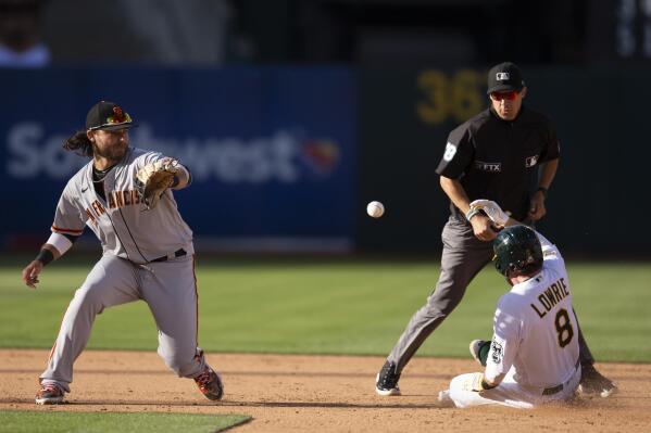 Brandon Crawford is Giants' reliable constant at shortstop