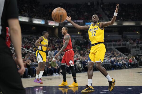 Pacers vs. Bulls: Caris LeVert goes for 42 but Ayo Dosunmu's dunk