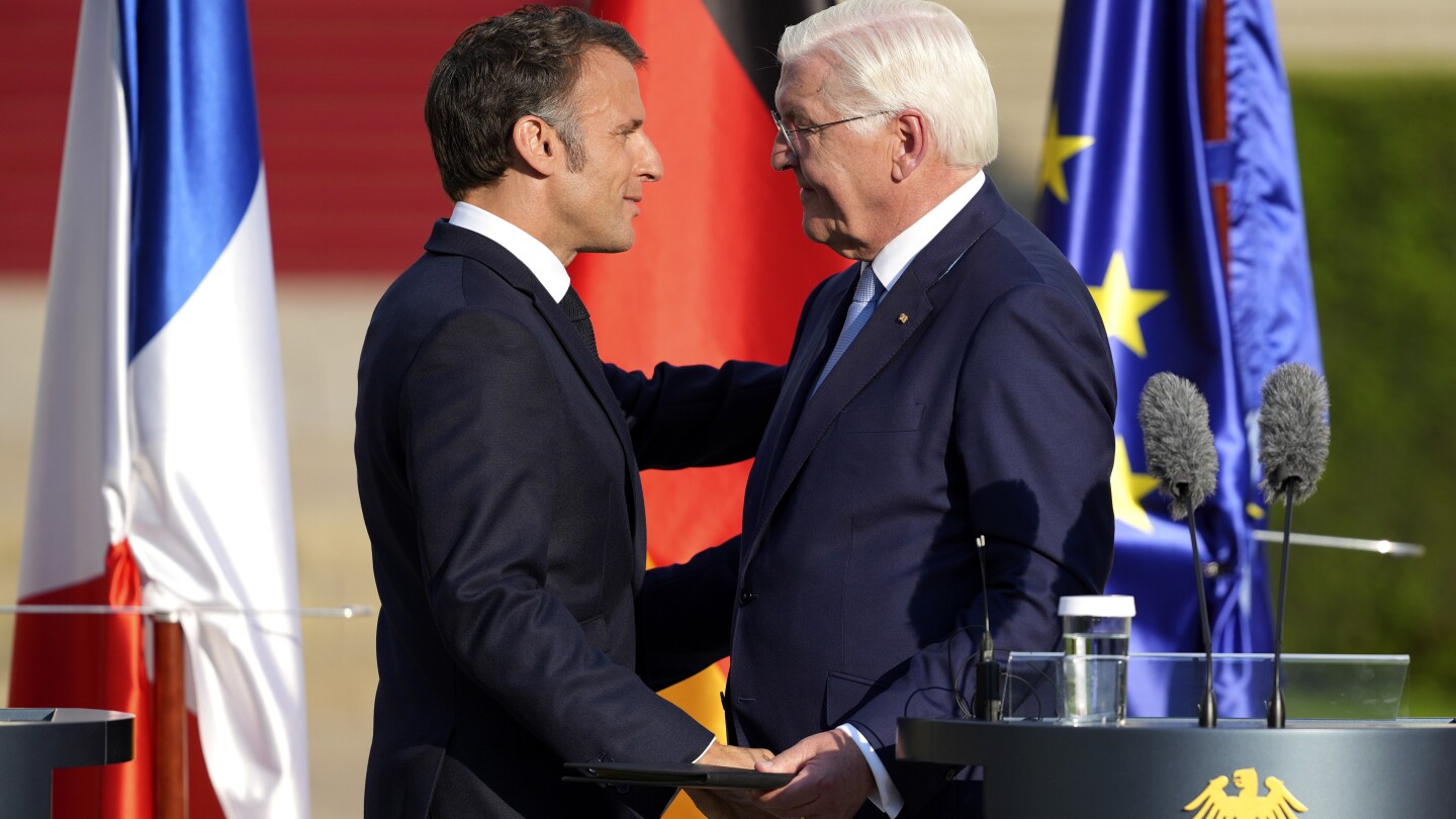 Macron begint aan het eerste staatsbezoek van een Franse president aan Duitsland in 24 jaar