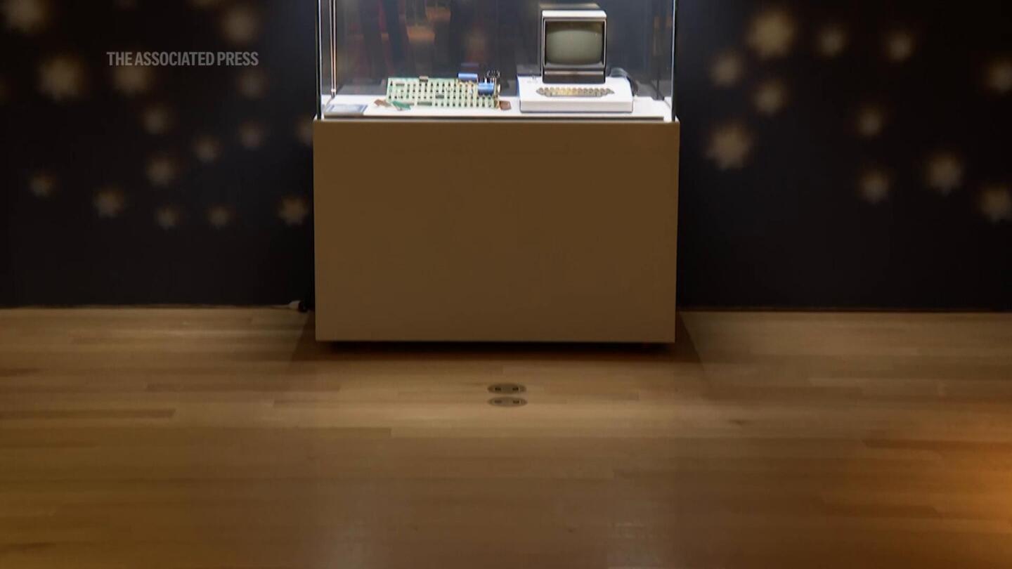 Original first Gen Apple-1 computer from Steve Jobs’ desk goes up for sale at Christie’s