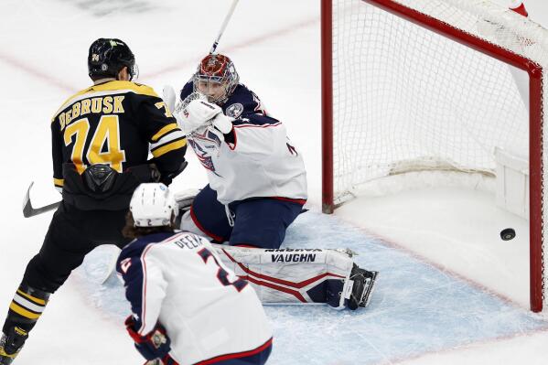 NHL-best Bruins honor Patrice Bergeron; beat Columbus 4-2 - The