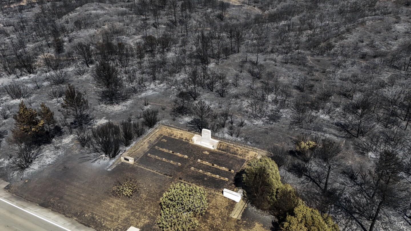Wildfires in western Turkey threaten homes on city outskirts and war memorials at Gallipoli site