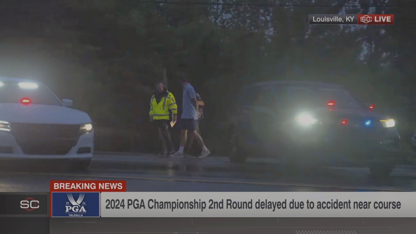 Шефлър е арестуван, освободен и остава в микса в един паметен ден на PGA Championship