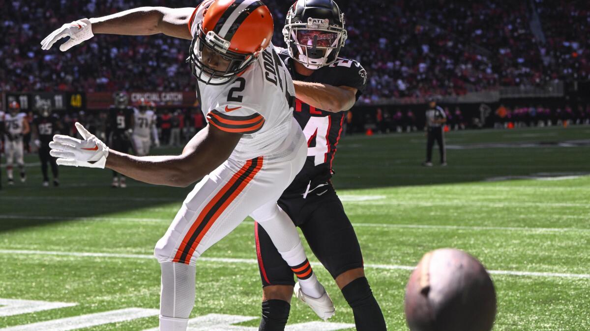 Browns again hurt themselves in painful road loss to Falcons