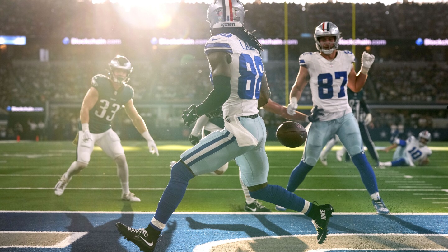 CeeDee Lamb throws shade after losing the ball in the sun as Jerry Jones bristles over curtains