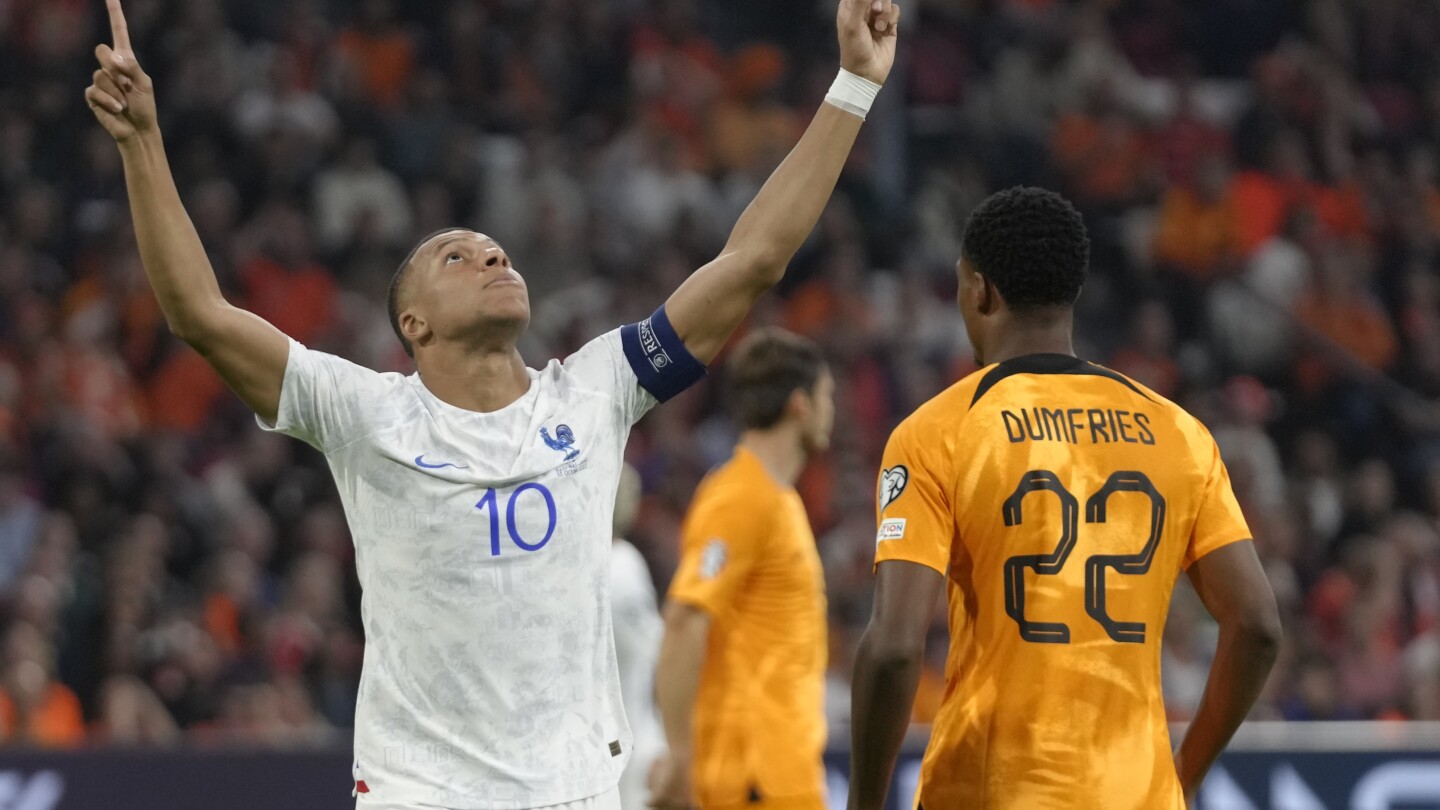 Kylian Mbappé scoort tweemaal terwijl Frankrijk Nederland met 2-1 verslaat en zich kwalificeert voor het EK