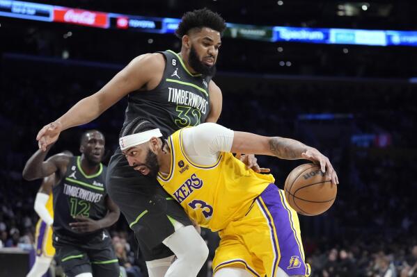 Shorthanded Lakers Stunned By Kings' Buzzer-Beater