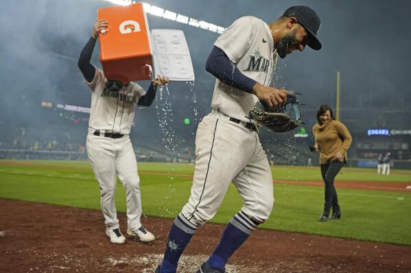 Mitch Haniger, Paul Sewald rejoin Mariners, Scott Servais to manage