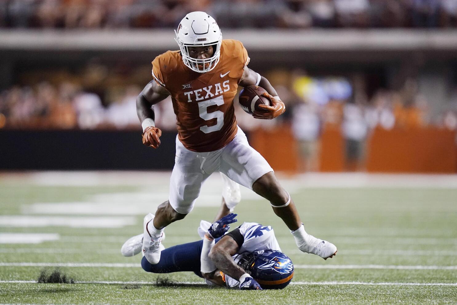 Reddit thinks Bears pick Texas RB Bijan Robinson in NFL Draft