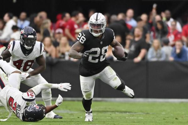 Texans' run defense struggles badly in loss to Raiders