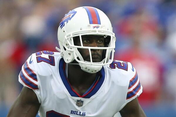 FILE - Buffalo Bills' Tre'Davious White is shown during the first half of an NFL football game against the Pittsburgh Steelers in Orchard Park, N.Y., Sunday Sept. 12, 2021. Buffalo Bills starting cornerback Tre’Davious White’s return from a left knee injury will have to wait at least one more week. Coach Sean McDermott on Wednesday, Oct. 26, 2022, ruled out White from playing against the Green Bay Packers on Sunday night. (AP Photo Jeffrey T. Barnes, File)