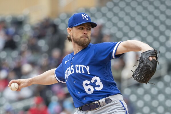 FILE - Kansas City Royals relief pitcher Josh Staumont throws to the Minnesota Twins in the third inning of a baseball game, April 30, 2023, in Minneapolis. The Minnesota Twins agreed to terms with Staumont on a one-year contract on Wednesday, Dec. 27, 2023, the team's first major league free agency move of the offseason. (AP Photo/Bruce Kluckhohn, File)