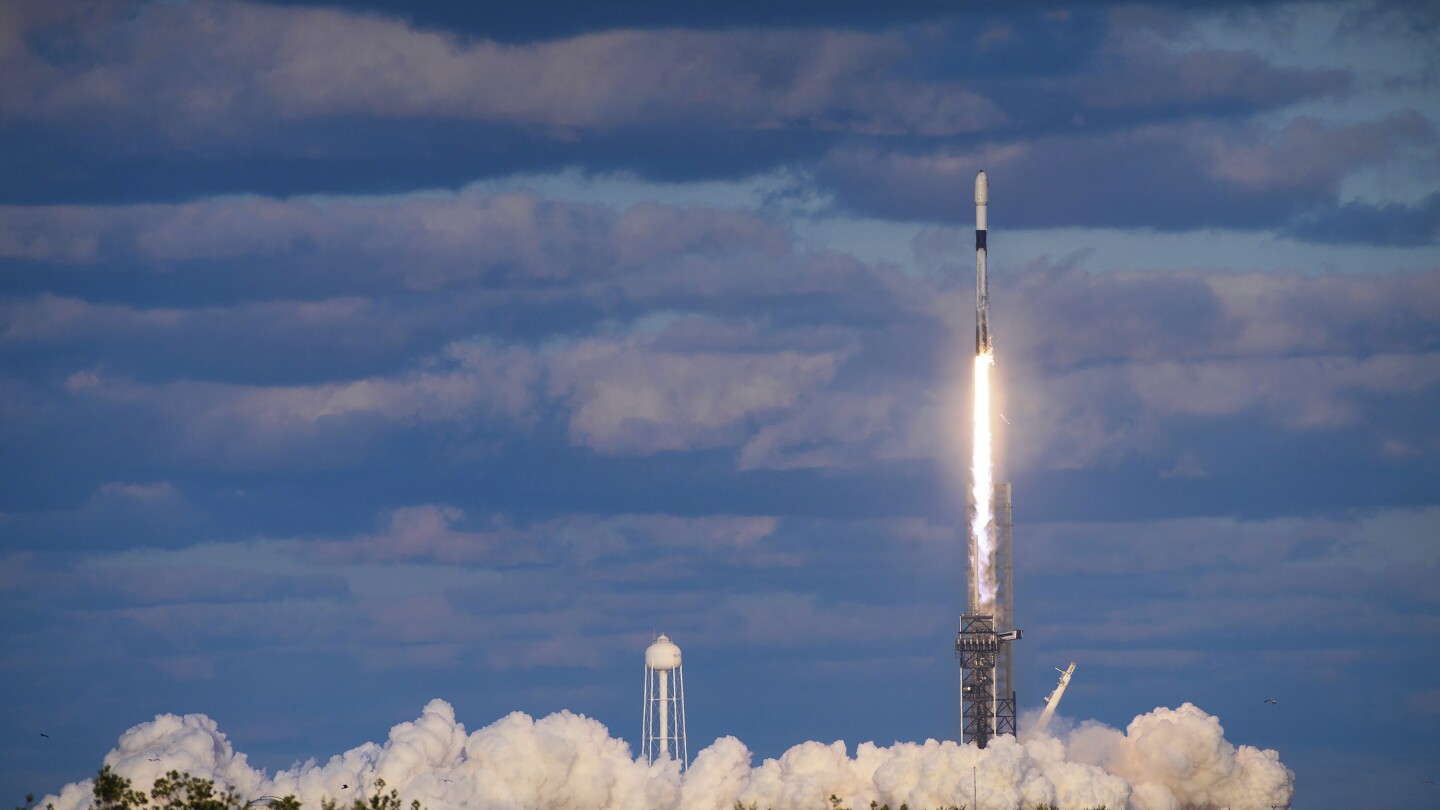 South Korea launches its second military spy satellite