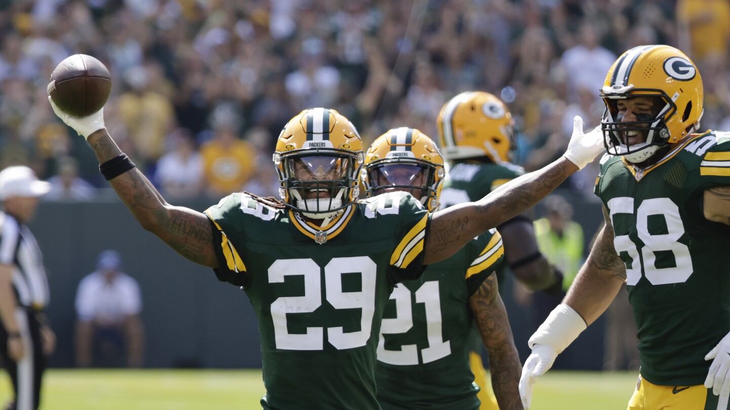 GREEN BAY Wis AP — New Green Bay Packers defensive