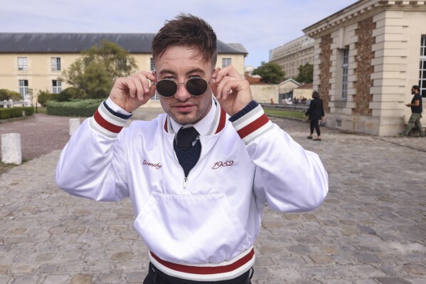 Barry Keoghan arrives for the Givenchy Spring/Summer 2024 womenswear fashion collection presented Thursday, Sept. 28, 2023 in Paris. (AP Photo/Vianney Le Caer)
