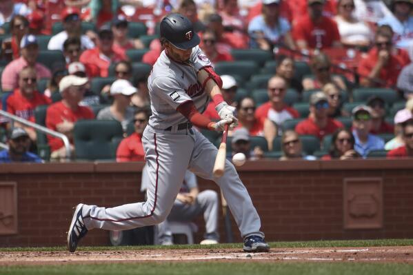 Big bats, Wainwright's quality start lead Cardinals to 9-1 win