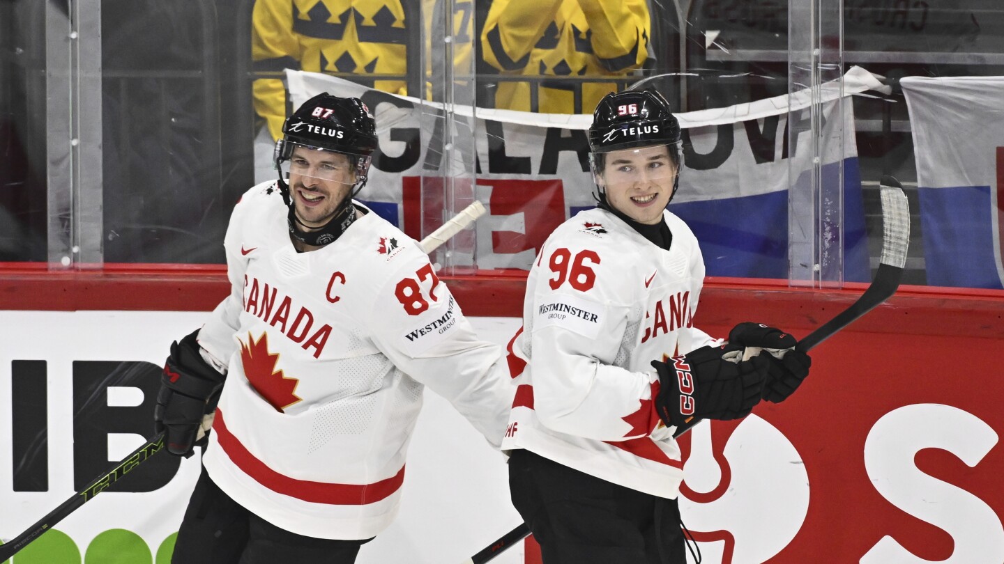 US overcomes Germany and Canada blanks Slovakia at ice hockey worlds