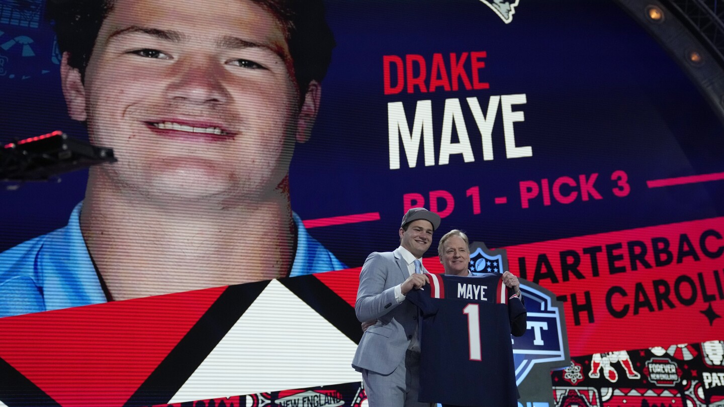 Les Patriots sélectionnent le quart-arrière Drake Maye avec le choix n ° 3 au repêchage de la NFL