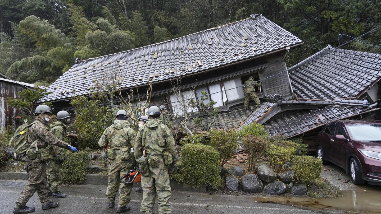 Race Against Time: Rescuers Battle Cold and Rain in Western Japan Earthquake Aftermath