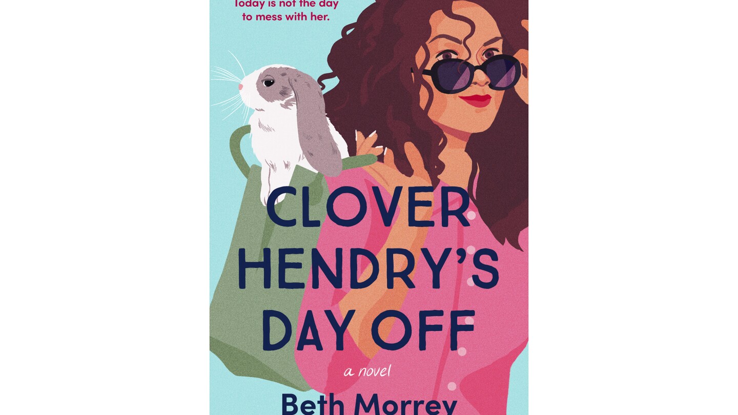 Рецензия на книгата: „Почивният ден на Clover Hendry“ е заразително, вдъхновено от Ферис Бюлер 24-часово приключение