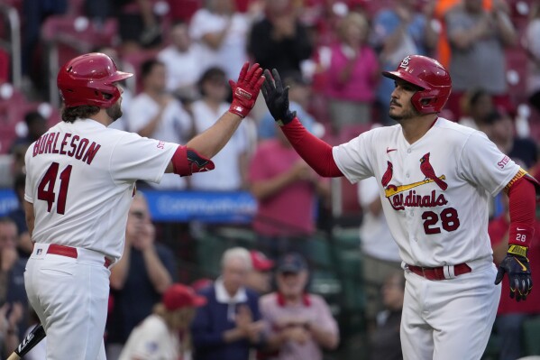 Cardinals hit back-to-back home runs twice vs. Phillies