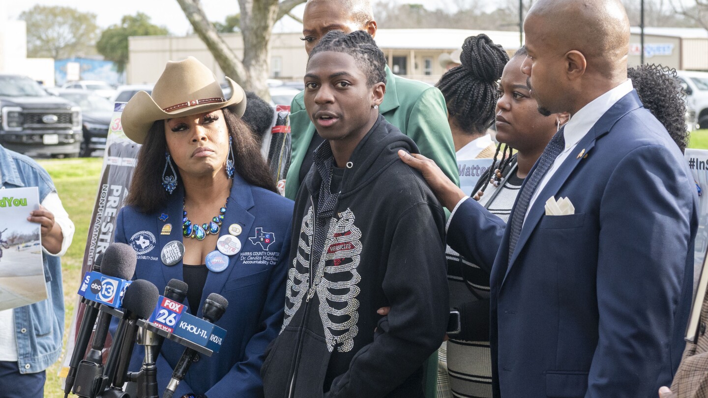 Trial to determine if Texas school’s punishment of a Black student over his hair violates new law