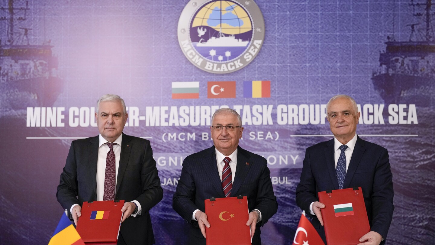 Turkey, Bulgaria and Romania sign a deal to tackle Black Sea mines