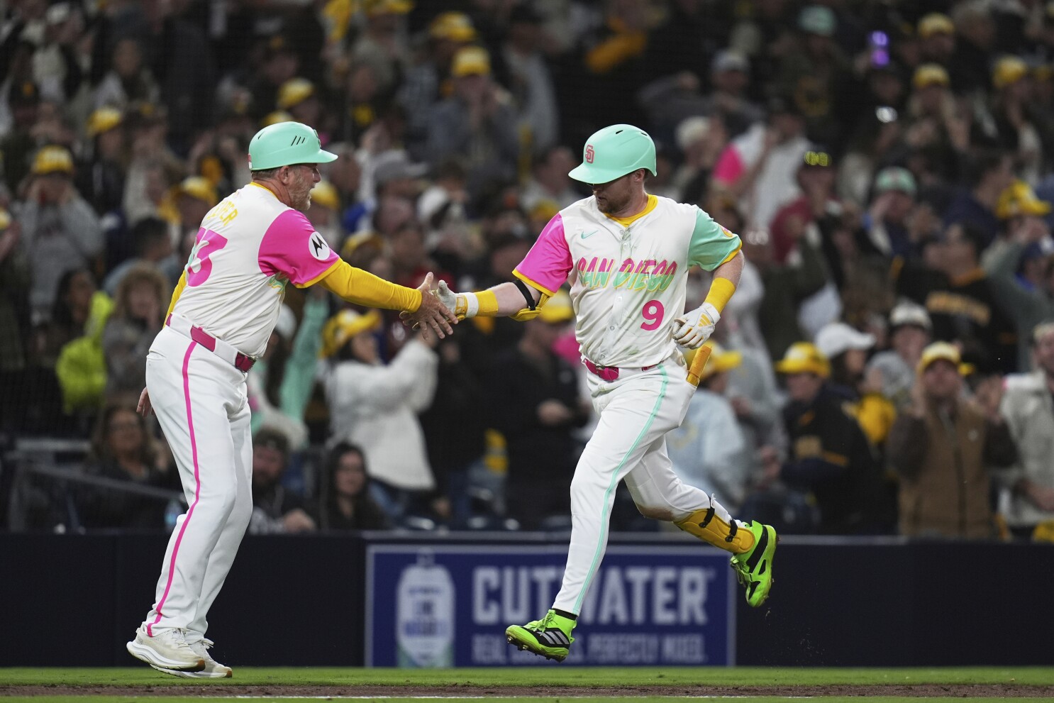 Fernando Tatis Jr. returns to the playoffs with a towering 2-run homer for  the Padres in 4-0 win | AP News