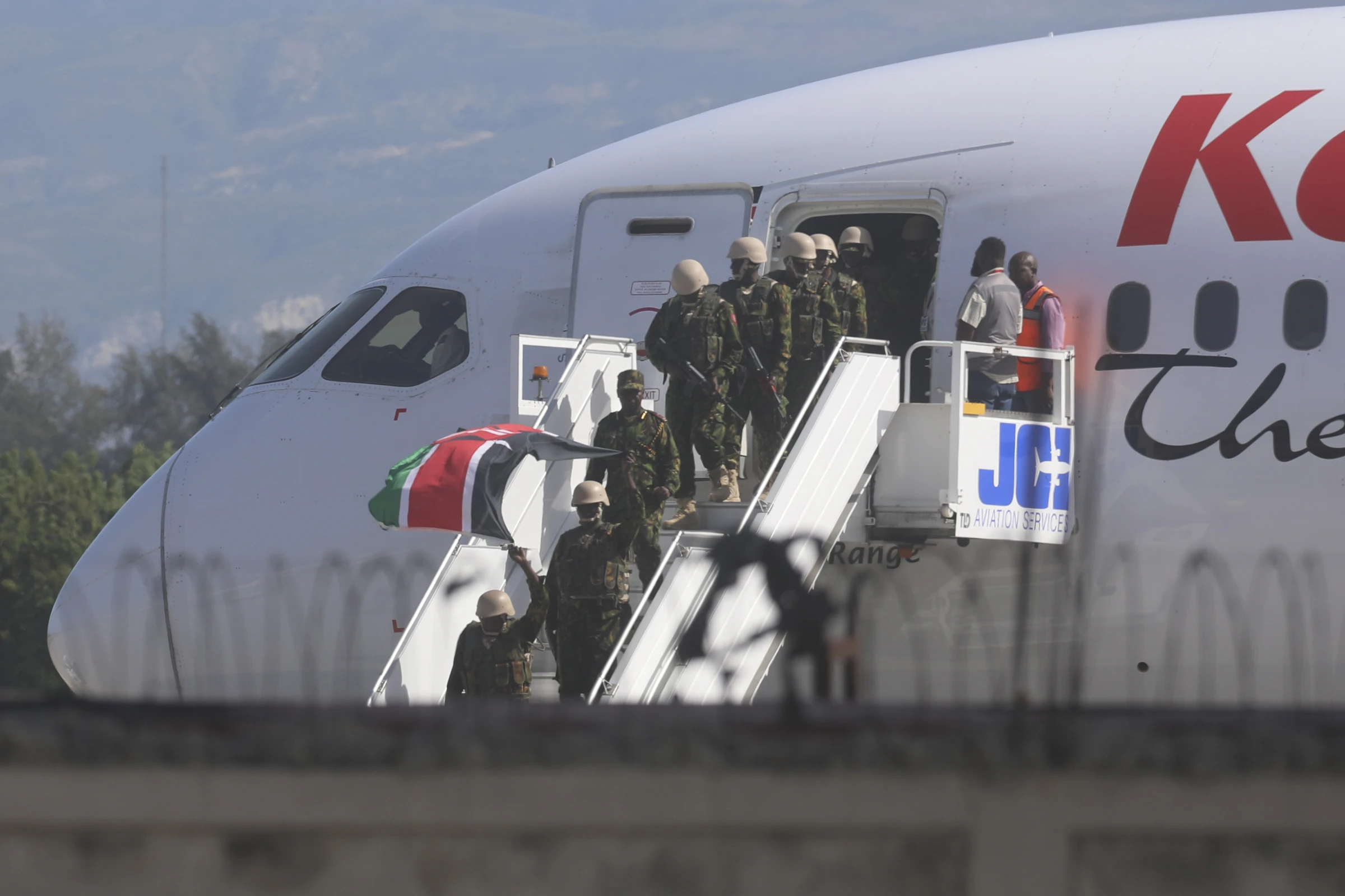 UN-Backed Contingent of Foreign Police Arrives in Haiti as Kenya-Led Force Prepares to Face Gangs