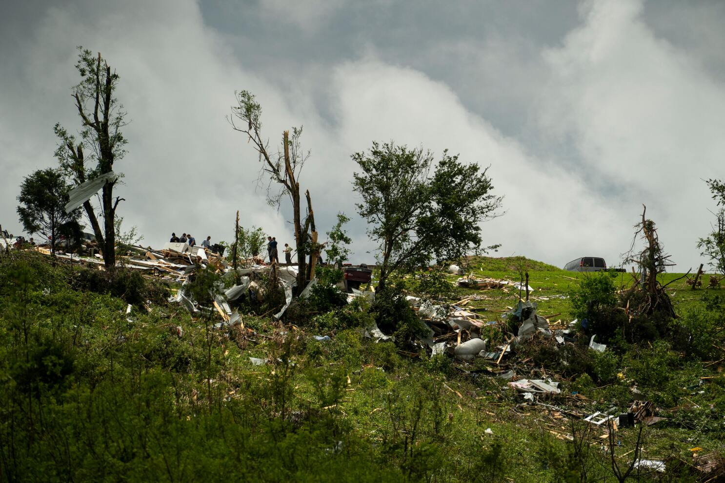 1 dead and several injured in Kentucky storm