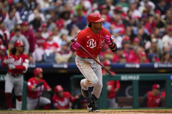 J.T. Realmuto and Edmundo Sosa's bats help Phillies hold on for  series-opening win against the Nationals