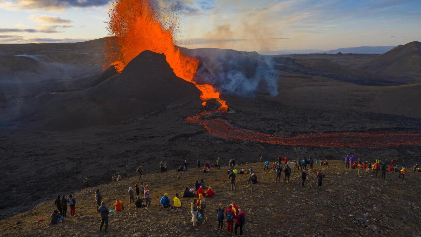 AP PHOTOS Icelandic volcanic eruption a 'wonder of nature' AP News