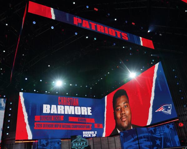 Patriots trade up in 2nd round, select Barmore from Alabama
