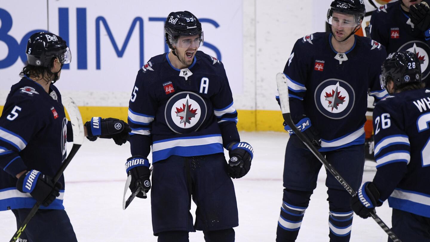 Barron, Scheifele score in 3rd period, Jets beat Ducks