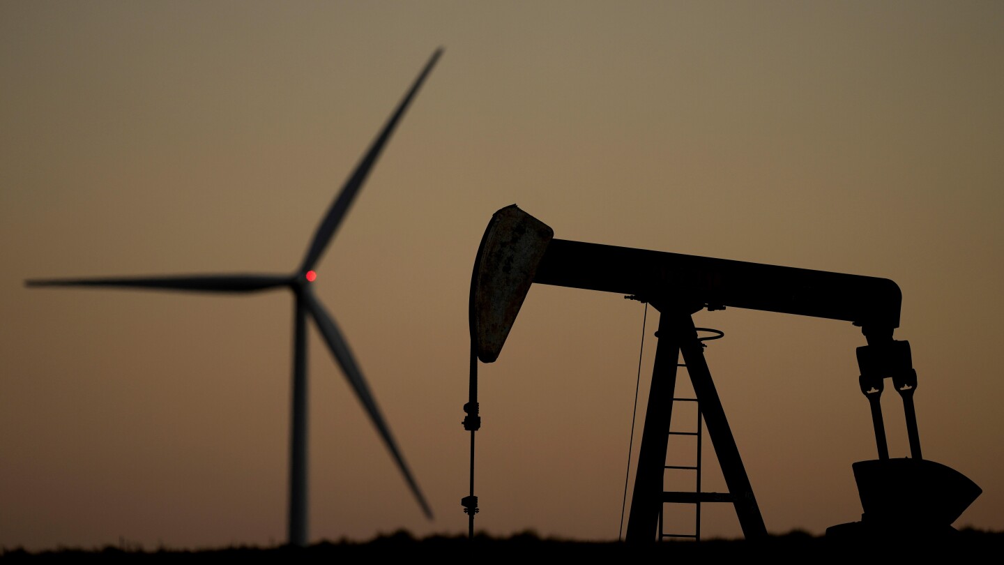 Amid Earth’s warmth information, scientists document any other bump upward in annual carbon emissions