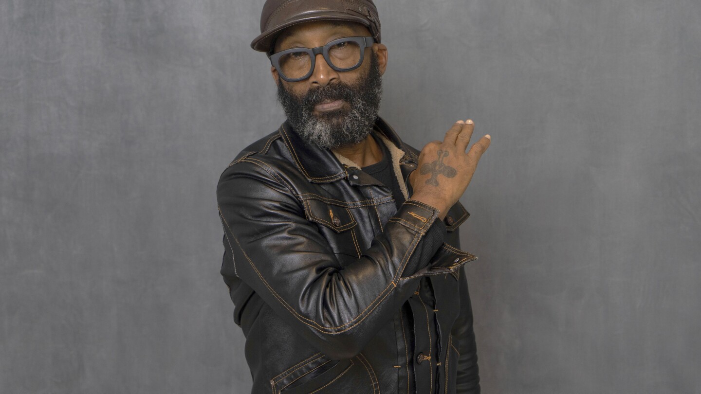 D'Wayne Wiggins, founding member of the R&B group Tony! Toni! Tone!, has died at 64