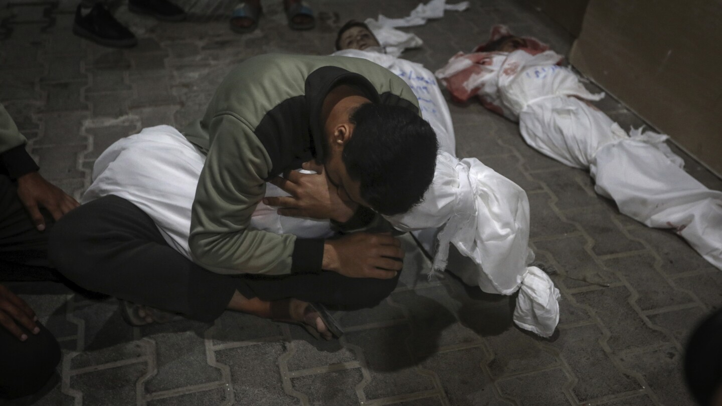 Photo of Bei einem israelischen Luftangriff auf den südlichen Gazastreifen wurden in Rafah mindestens neun Palästinenser getötet, darunter sechs Kinder.
