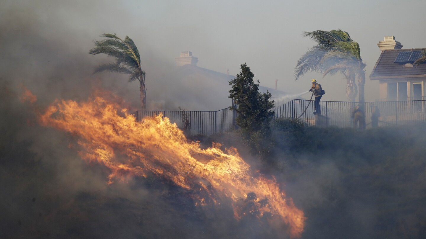 PG&E Cuts Power Amid Diablo Wind Warnings